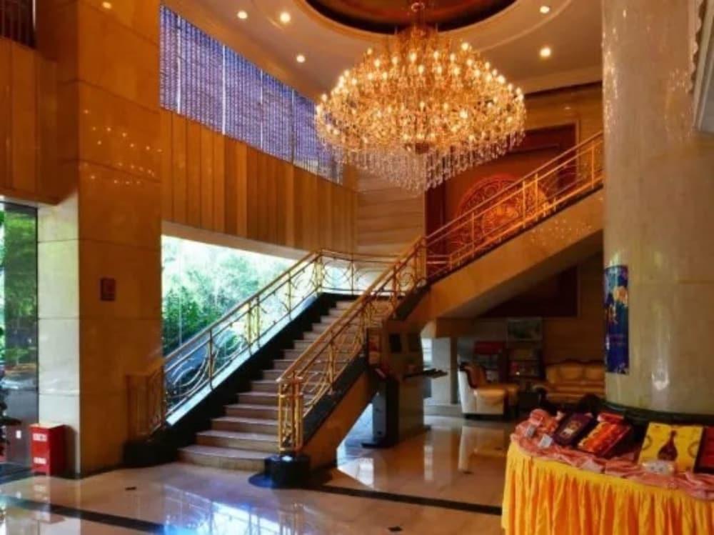 Sunshine Holiday Hotel Fuzhou Fuzhou  Exteriör bild