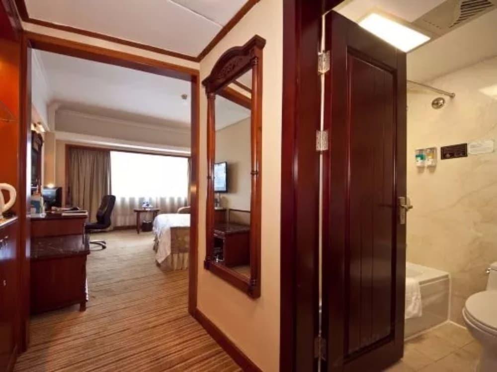Sunshine Holiday Hotel Fuzhou Fuzhou  Exteriör bild
