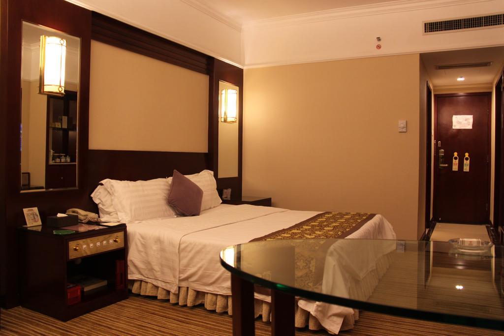Sunshine Holiday Hotel Fuzhou Fuzhou  Exteriör bild